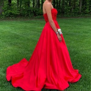 Sherri Hill Prom Dress